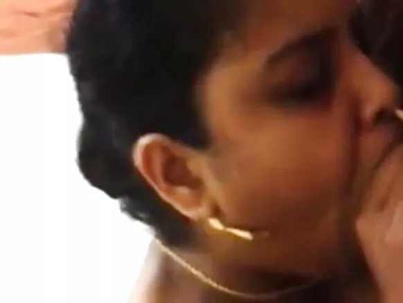 કેરલા આંટી સેક્સી હિન્દી સેક્સી આંટી ખાણ