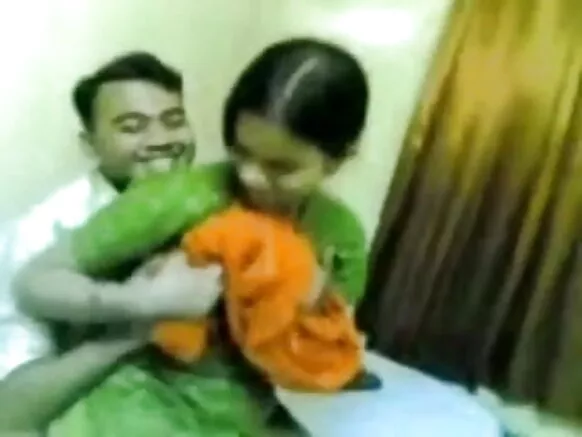 ભારતીય હાર્ડ ટીન ટીન સેક્સી સેક્સી tits દબાણ