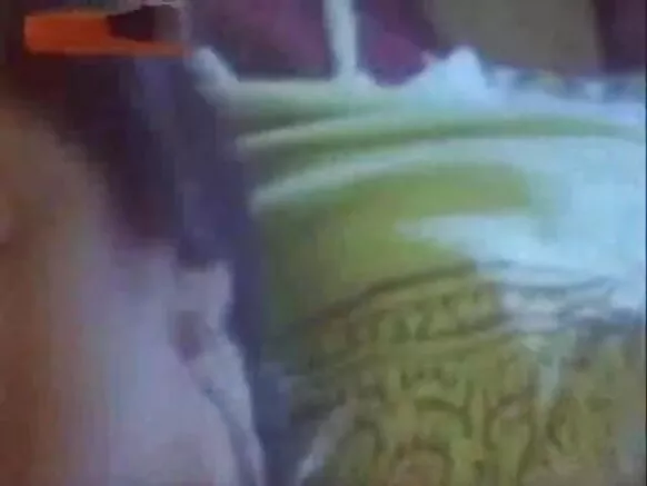 હોટ ભારતીય આંટી હોટ મૂવી મોટા tits હોટેલમાં તેના ક્લાયન્ટને સંતુષ્ટ કરવાનો પ્રયાસ કરો