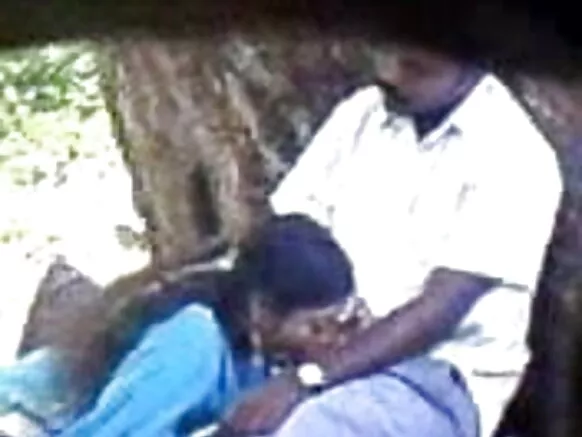 India hindi sex parking movie પાર્ક માં લંડ ચૂસવું