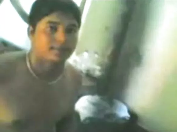 પુટ્ટો milf મોટી tits ખૂબ જ સેક્સી માં થ્રીસમ ધરાવે છે