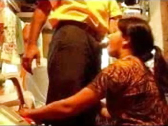 sexy movie video aunty 8 aunty india મોકલો