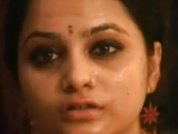 લિન્ડા ઇન્ડિયન ગર્લ ઇંગ્લીશ બીએફ ગર્લ્સ વિશે સેક્સી કેમેરામાં ફેશિયલાઇઝ્ડ અને કેચ