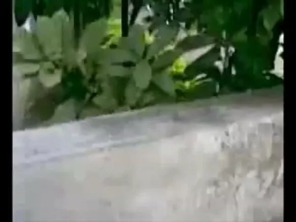 જીન્સ માં દેશી ભારતીય છોકરી ખુરશી પર fucking hindi sexy image movie