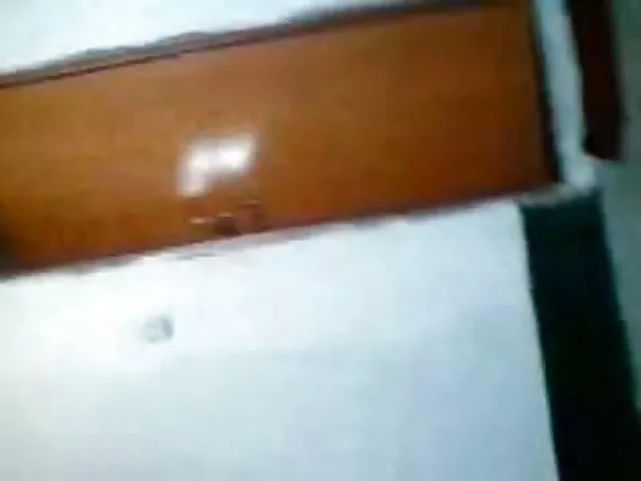 દેશી ઈન્ડિયા યુનિવર્સિટી હિન્દી બફ