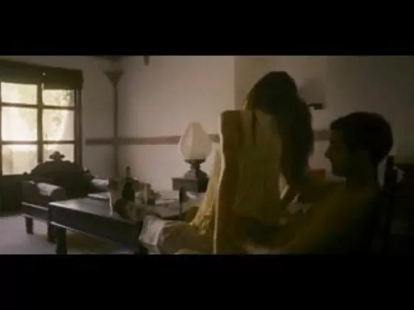 સેક્સી ફિલ્મમાં ફ્રિડા નોવિયો પિન્ટો સેક્સ સીન